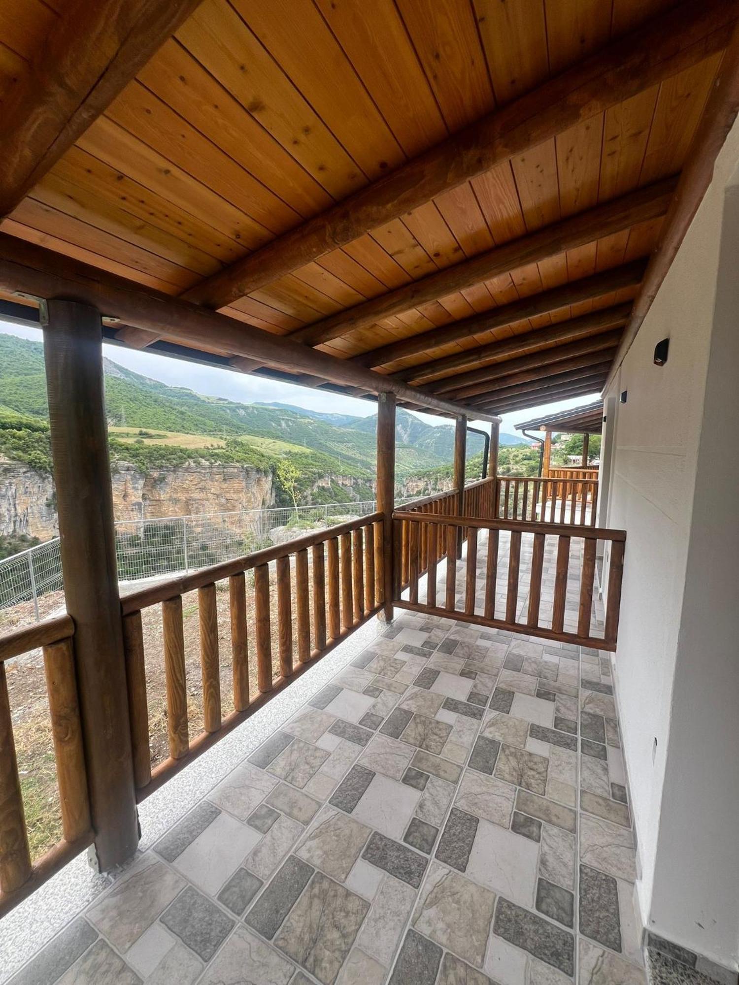 Guest House Bracaj Zhaban Kültér fotó