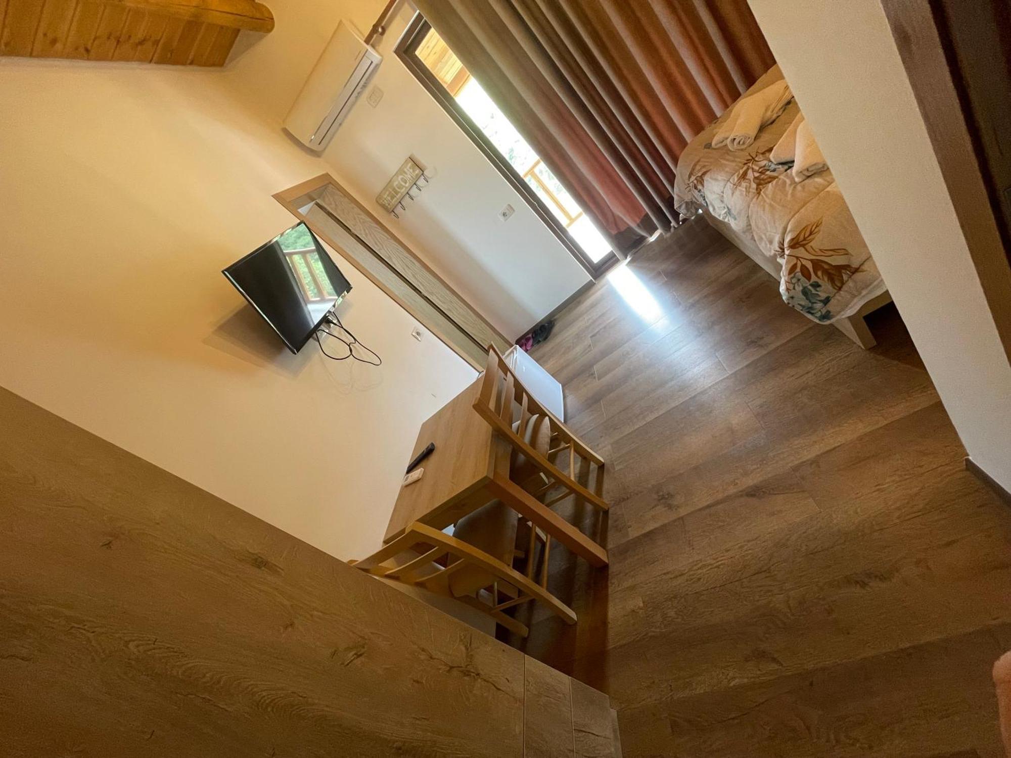 Guest House Bracaj Zhaban Kültér fotó