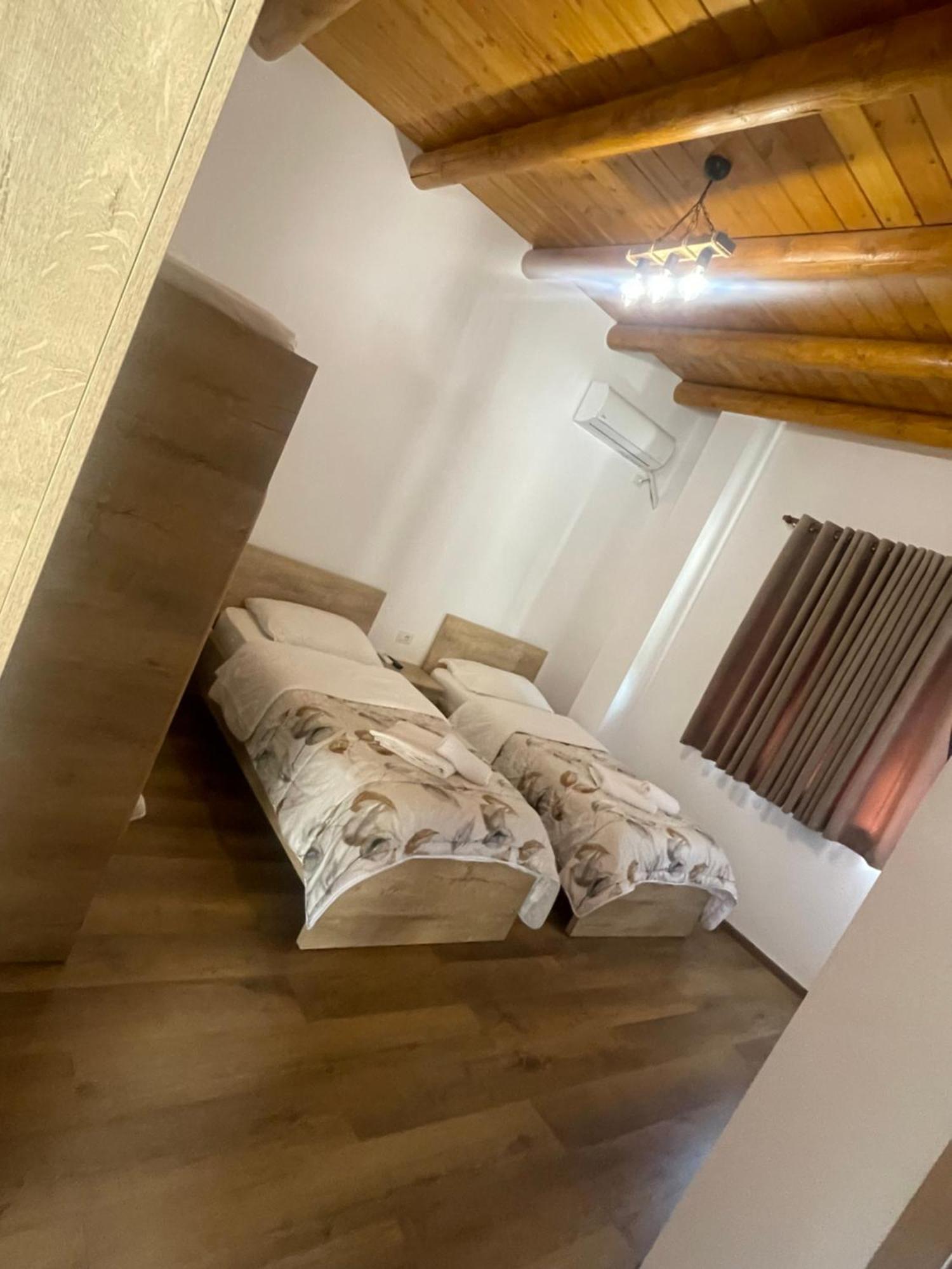 Guest House Bracaj Zhaban Kültér fotó