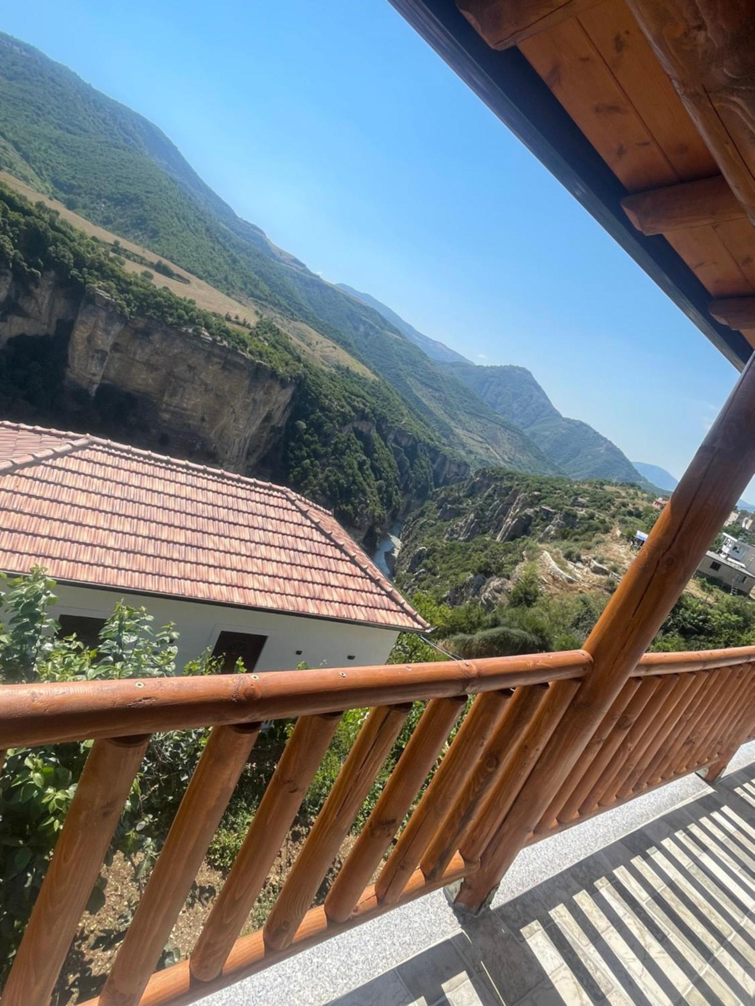 Guest House Bracaj Zhaban Kültér fotó